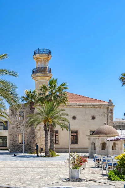 Lerapetra tyrkisk moskeen på Kreta – stockfoto