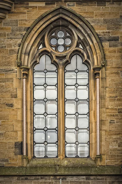 Glasgow Unversity Arch venster — Stockfoto