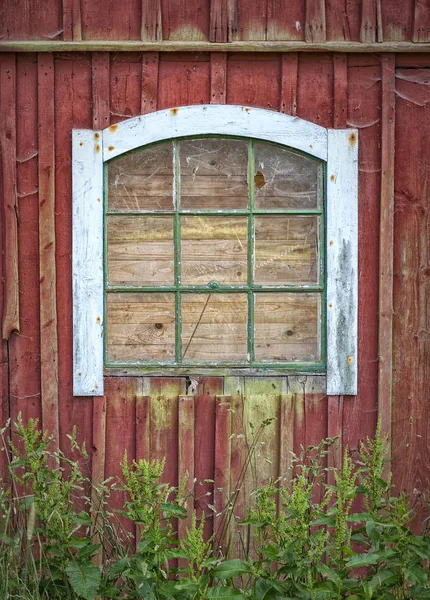 Старий сарай вікна — стокове фото