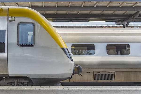 Conceito da estação ferroviária — Fotografia de Stock