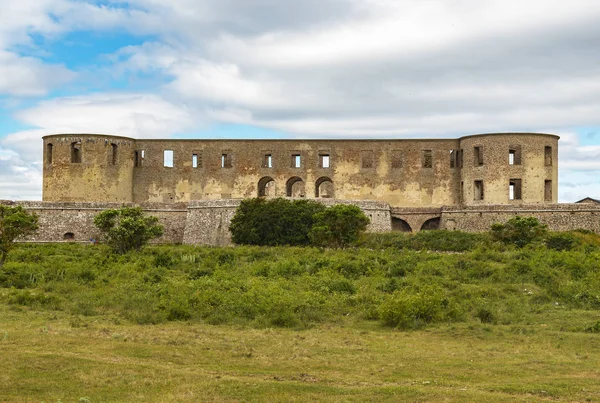 博里霍尔姆城堡废墟门面 — 图库照片