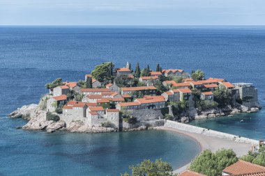 Karadağ Sveti Stefan görünümü yükseltilmiş