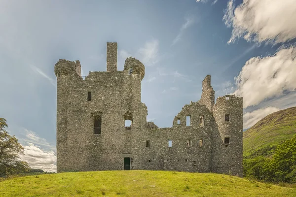 Burgfassade von Kilchurn — Stockfoto