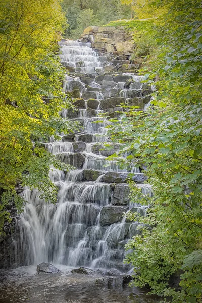 Cascade pas à pas Trondheim Ilabekken — Photo