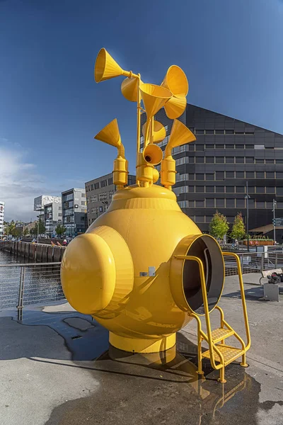 Escultura amarela de Trondheim — Fotografia de Stock