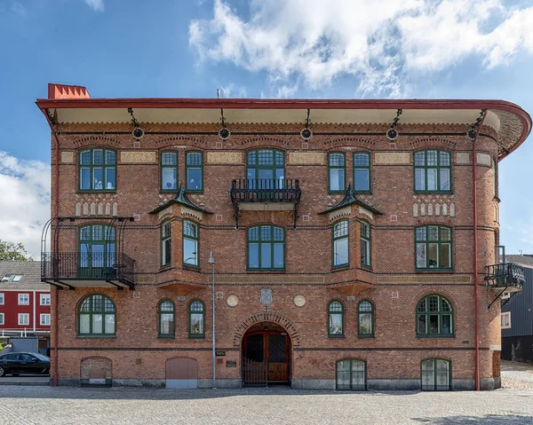 Facciata dell'edificio in mattoni di Karlshamn — Foto Stock