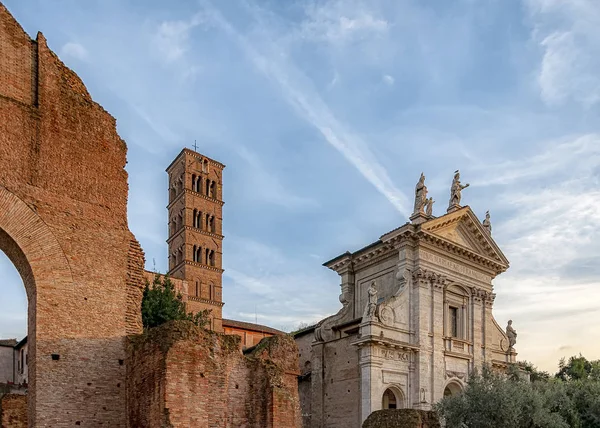 Róma Basilica di Santa Francesca Romana — Stock Fotó