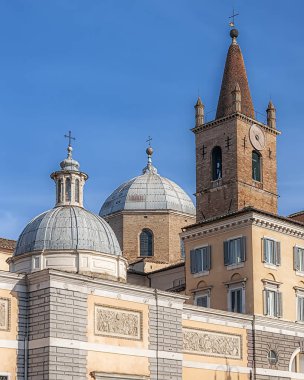 Roma Bazilikası Parrocchiale Santa Maria del Popolo Domes ve Stee