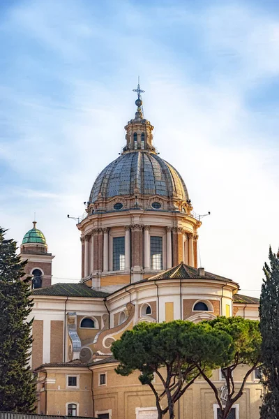 Rome Basilica of SS Ambrose and Charles on the Corso — Stock Photo, Image