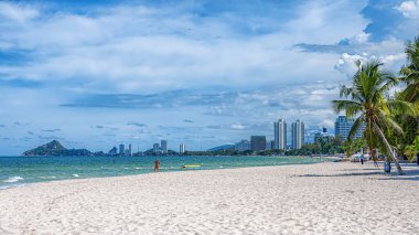 Tayland 'daki Hua Hin kıyıları bölgedeki lüks otellere bakıyor..