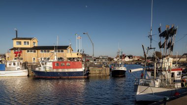 BARSEBack, SwEDEN - Nisan 05, 2020: İsveç 'in Skane bölgesinde eyersiz liman