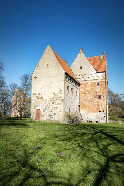 博格比城堡座落在瑞典南部斯卡内的伦马市 旁边是斯卡内最大的河流卡夫林根 — 图库照片