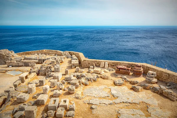 Algunas Ruinas Lindos Acropolis Isla Griega Rhodes — Foto de Stock