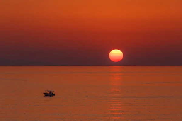 Mer Égée au coucher du soleil — Photo