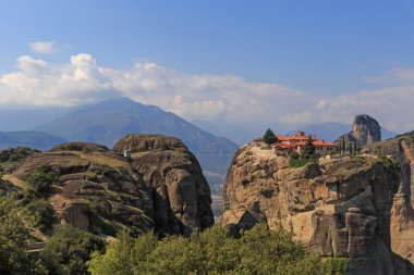 meteora içinde kutsal teslis Manastırı