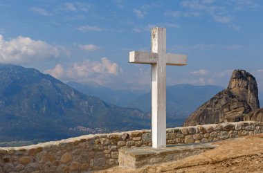 Kutsal teslis Manastırı'çapraz