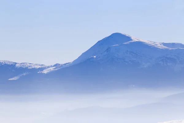 Vista sobre la montaña Petros — Foto de Stock