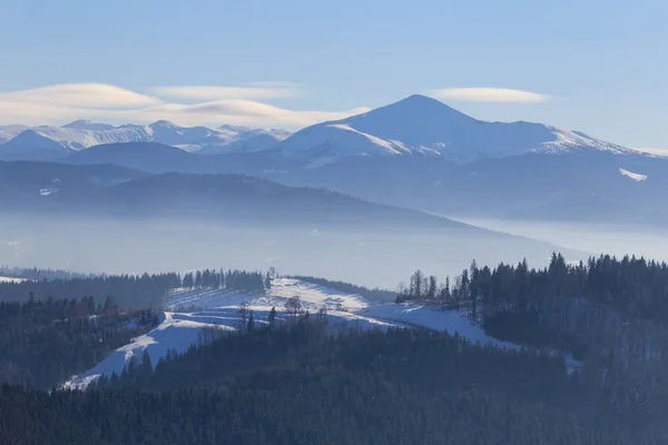 Pico más alto de Ucrania - Hoverla — Foto de Stock