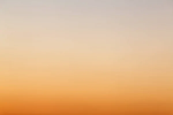 Klarer Himmel bei Sonnenaufgang — Stockfoto