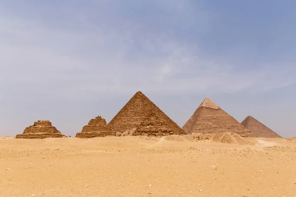Pyramides de Gizeh — Photo