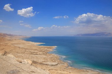 Ölü Deniz üzerinde göster