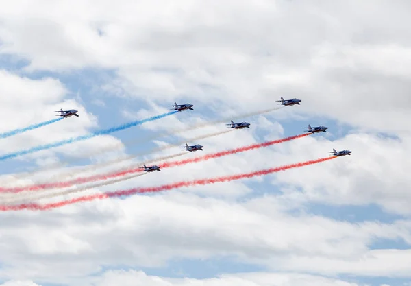 LE BOURGET, FRANCE - 25 juin 2017 : La Patrouille Acrobatique de France — Photo