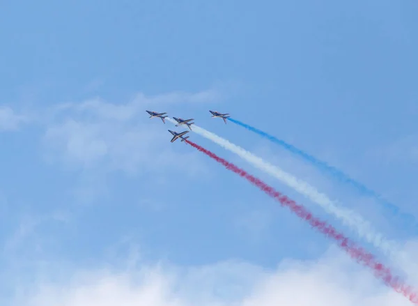 LE BOURGET, FRANCE - June 25, 2017: The Patrouille Acrobatique de France — Stock Photo, Image