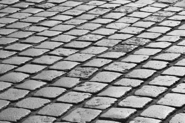 Kopfsteinpflasterstraße in Paris — Stockfoto