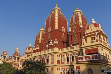 Delhi, Hindistan Laxminarayan Tapınağı arka tarafında görüntülemek