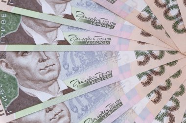 500 hrivnya banknot yığınını kapatın, Ukrayna para birimi