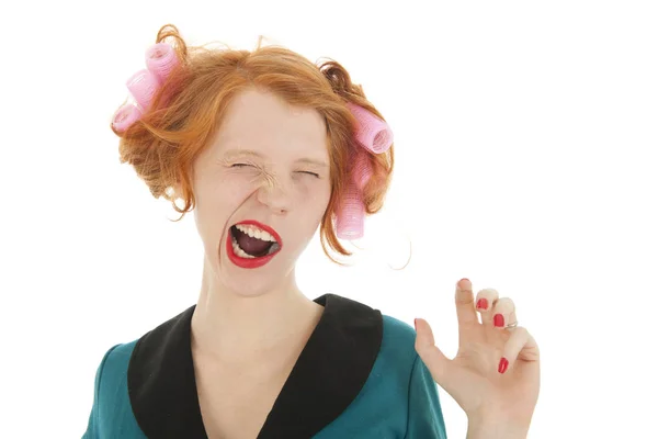 Mulher com encrespadores no cabelo bocejo — Fotografia de Stock