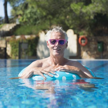 Tatil eğleniyor adam