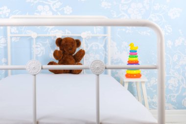 Oyuncak ayı çocuk yatak odası