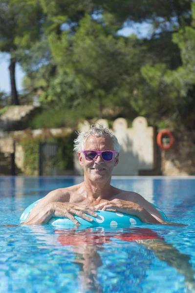 Tatil eğleniyor adam