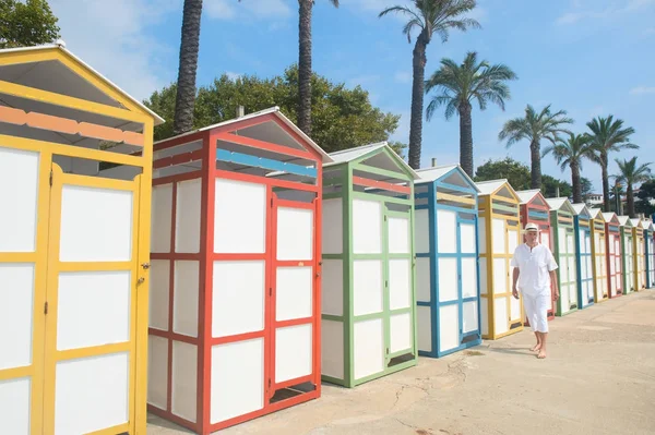 Capanne colorate da spiaggia — Foto Stock