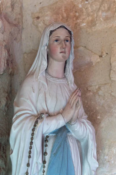 Heilige Maria in der Kirche mittleren Alters — Stockfoto