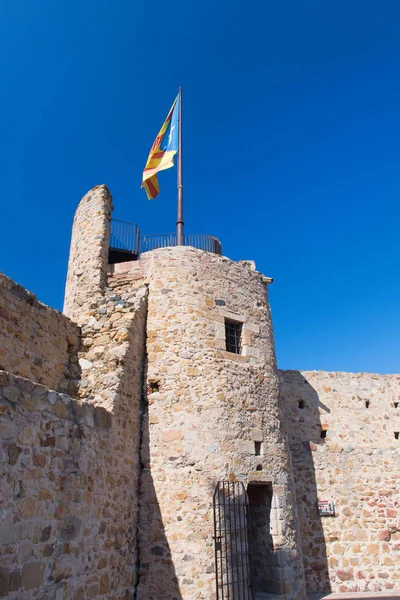 Ancienne forteresse en espagnol Llagostera — Photo