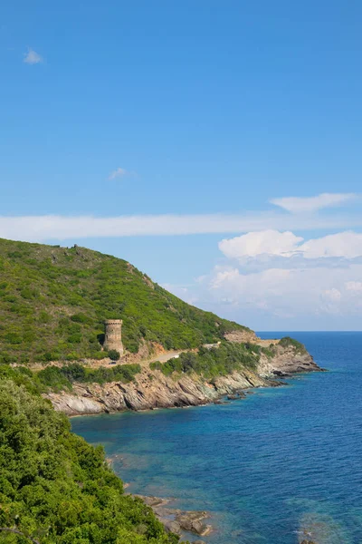 Korsika'daki Ceneviz kuleleri — Stok fotoğraf