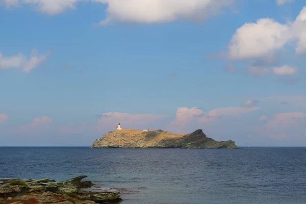 Ön Giraglia på locket Corse i Frankrike — Stockfoto