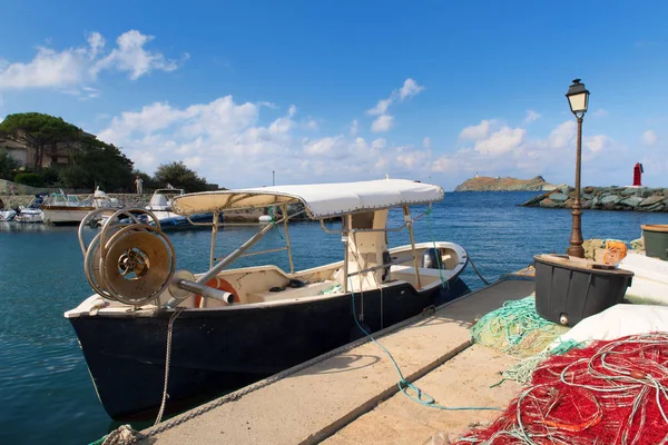Pequena aldeia Barcaggio em Cap Corse — Fotografia de Stock