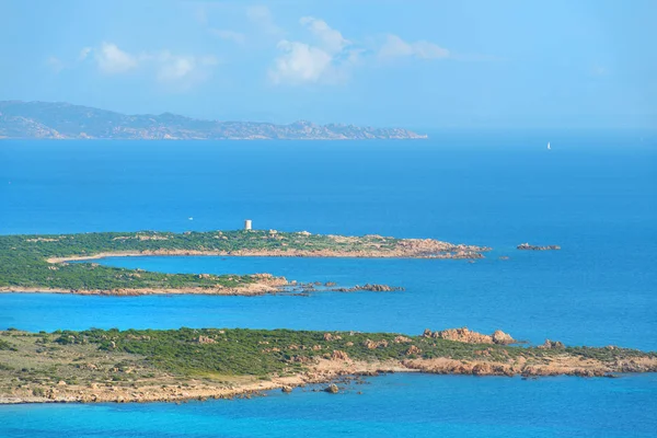 Güneydeki Korsika sahilinde kaya oluşumu. — Stok fotoğraf