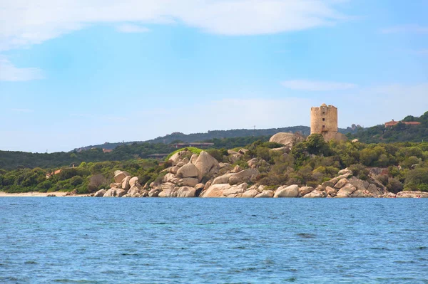 Costa Córcega con torre genovesa — Foto de Stock