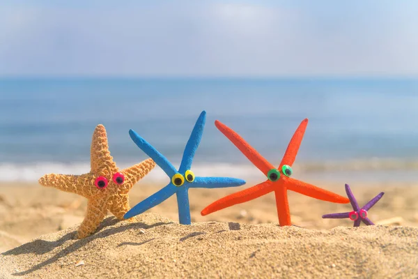 Funny Star Fishes Eyes Beach Sea Background — Stock Photo, Image