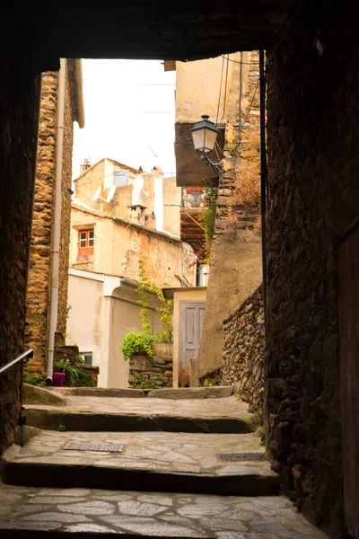 Guardando Attraverso Little Lane Villaggio Francese Casinca — Foto Stock