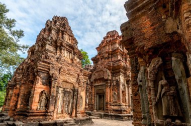 Angkor Wat kırmızı bina