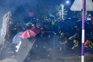 Hong Ko 'daki Çin Üniversitesi' nde iki numaralı köprü savaşı.