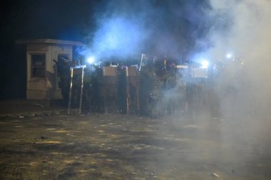 Hong Ko 'daki Çin Üniversitesi' nde iki numaralı köprü savaşı.