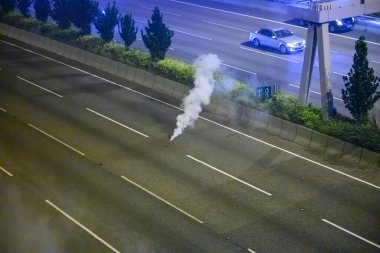 Hong Ko 'daki Çin Üniversitesi' nde iki numaralı köprü savaşı.