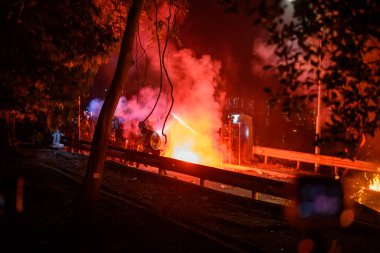 Hong Ko 'daki Çin Üniversitesi' nde iki numaralı köprü savaşı.