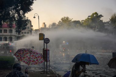 Polyu Kuşatmasının ilk günü.